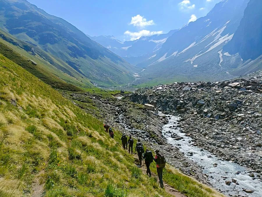 You are currently viewing Buren Ghati Trek: A Hidden Gem in the Himalayas